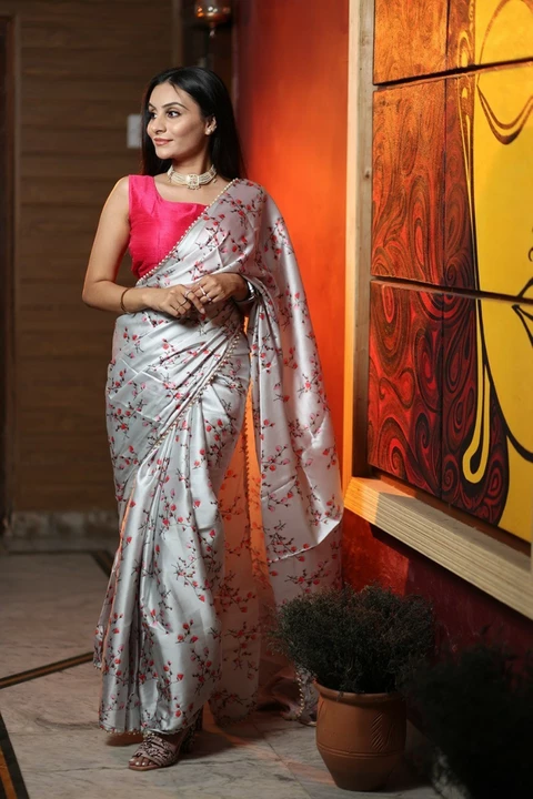 Printed with pearl lace border saree with blouse uploaded by MRMall on 9/12/2022