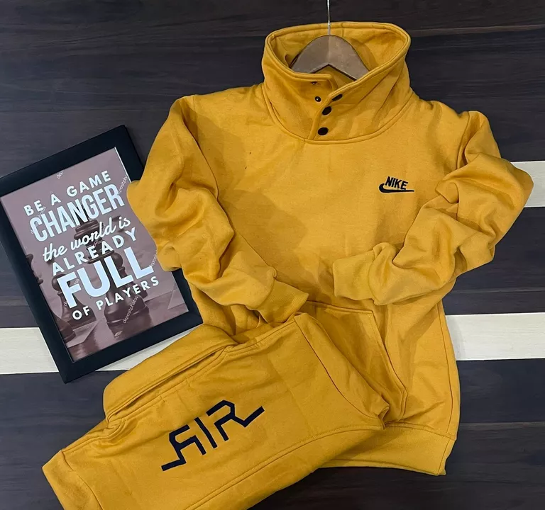 Post image *Brand: NIKE ❤
High quality _*MENS 100% PURE COTTON 3 THREAD FLEECE SWEATSHIRTS*_ _{VERY Hot stuff for winter}_
High quality _Brand Hidensity ON CHEST as per showroom article_ in *3 Awesome colors*💯
*Size: M L XL*
*Price: 599 /- Free shipping*✅
*Quality: Premium Quality (NEXT TO ORIGINAL )*🔥

*Important Note*:👉🏻 Don’t compare with cheap quality  👉🏻Delivry time 3-5 days all over India.
_*FULL STOCK