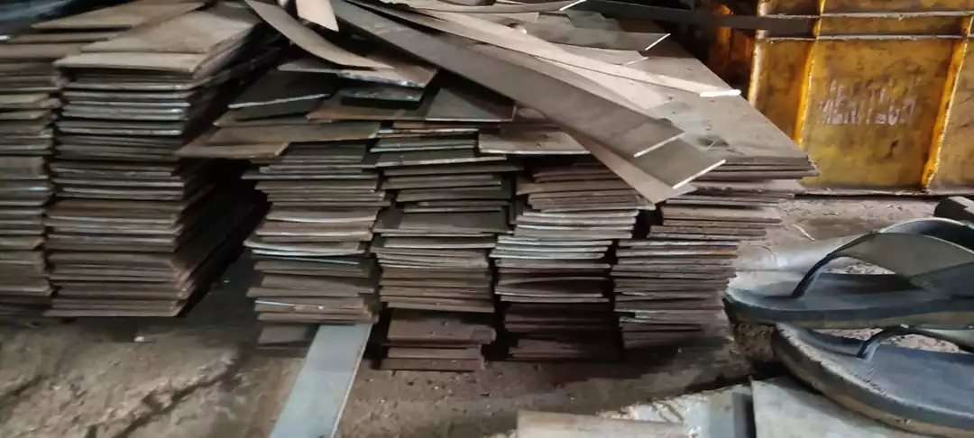Post image I want 3 Ton of Cr hr sheet end cutting....3 ton ...  at a total order value of 100000. I am looking for Regular basis chahiye...pune aurangabad se koi hoto contact kare....8087735524. Please send me price if you have this available.