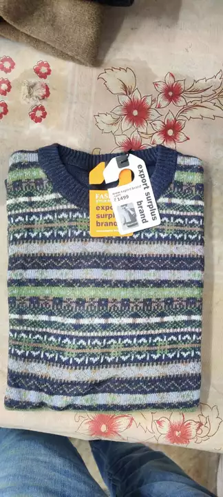 Export surplus international brands mens sweaters  uploaded by BRANDZILLA INDIA on 9/14/2022