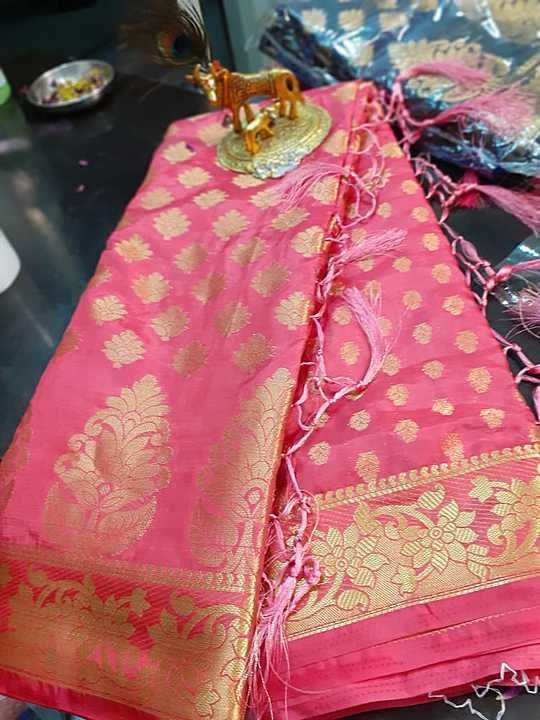 Banarshi silk saree heavy pallu with zari work uploaded by Alankrita collection  on 12/15/2020
