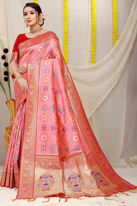 EXCLUSIVE TRADITIONAL PATOLA ON SILK uploaded by VASUDHA ENTERPRISE  on 9/17/2022