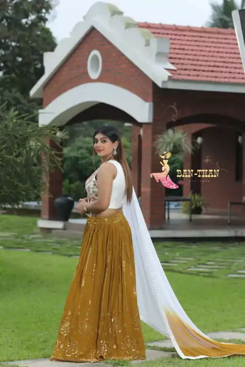 Wedding wear uploaded by Sri jyothsna boutique  on 9/17/2022