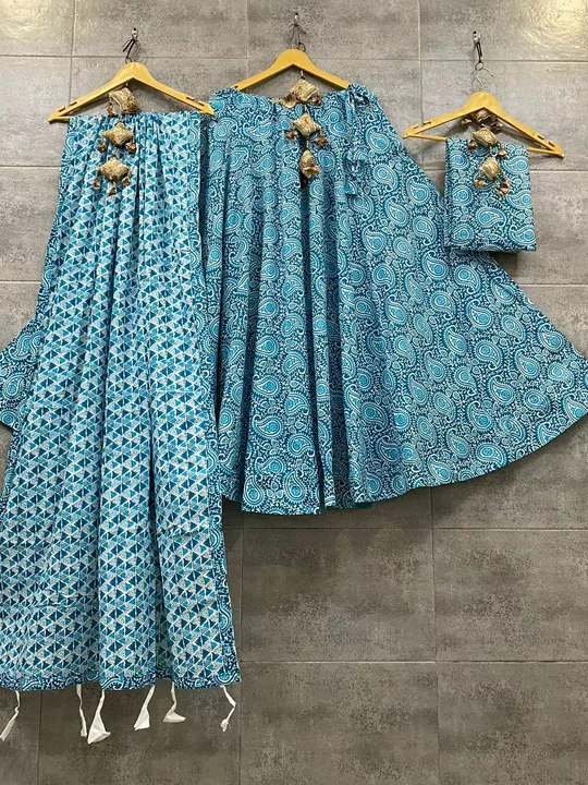 Post image *NEW ARRIVALS NAVRATRI SPCL *
*launching superhit collection in ths season*

-Latest designer 100% pure cotton printed skirts with matching printed unstitched blouse and contrast soft cotton dupptaa..🥰
-heavy cotton lehenga choli-with lining astar-with canvas-fully stitched-with string-size-42
*-Flare- 7-8 mtr approx*
*PRICE-2199/-only🙀**Free shipping
#price like never before#limited stock#Grab it fast!