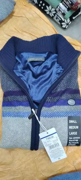 Men' Woolen sweater uploaded by laxmi garments on 9/18/2022