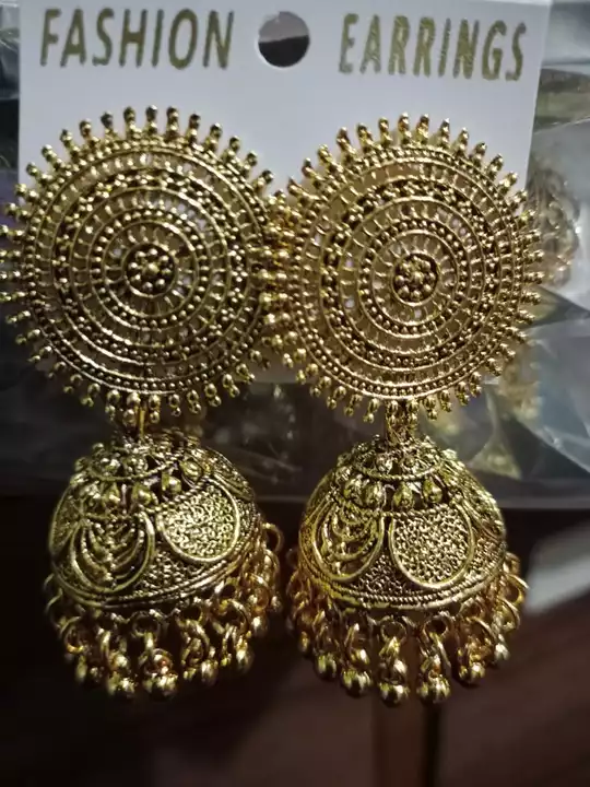 Post image Fancy earrings are available on wholesale prices for more information 7017437686