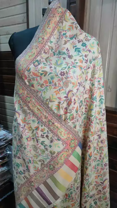 Kani disngn shawl  uploaded by Dehqani Bros on 9/19/2022