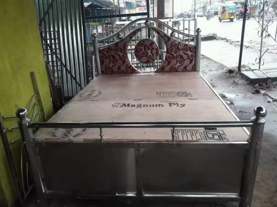 Steel box bed.  uploaded by Bhuneswar Steelo graph on 9/19/2022