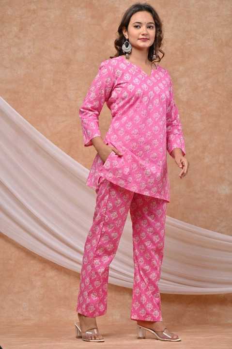 Product image with price: Rs. 425, ID: women-s-cotton-printed-night-suit-d338b448
