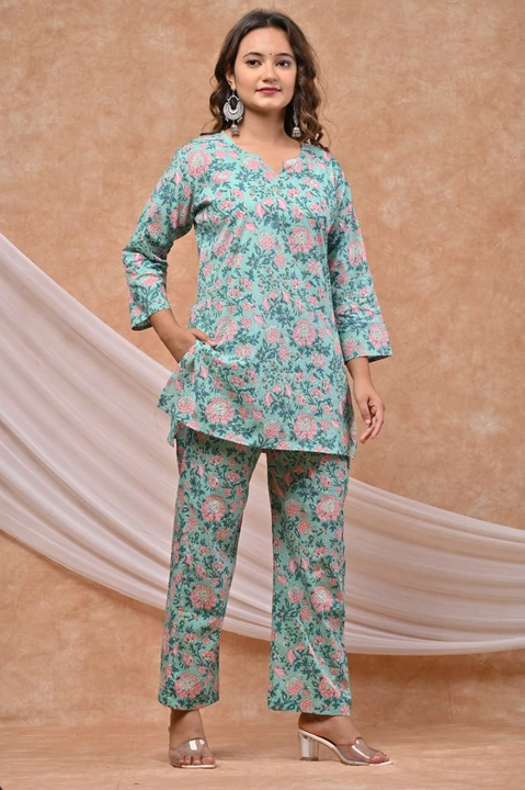 Product image with price: Rs. 425, ID: women-s-cotton-printed-night-suit-2aecca82