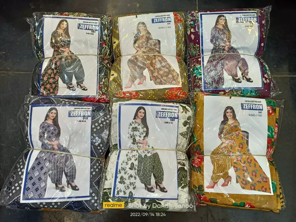 Post image MATERIAL :- SYNTHETIC
RATE :- 250/-
MOQ :- 12PCS🤩
FOR REGULAR AND DAILY WEAR SYNTHETIC DRESSAND MATERIAL 56 NEW DESIGNSAVAILABLE IN STOCK🤩😍