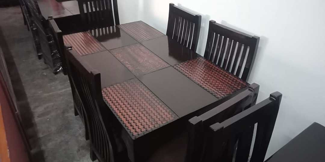 4 chair. dining.  Teak wood uploaded by business on 12/25/2020
