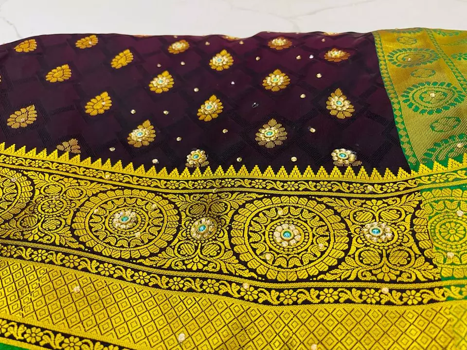 Anchal shoulder silk saree stone with jhalar.... uploaded by Arti saree on 9/23/2022