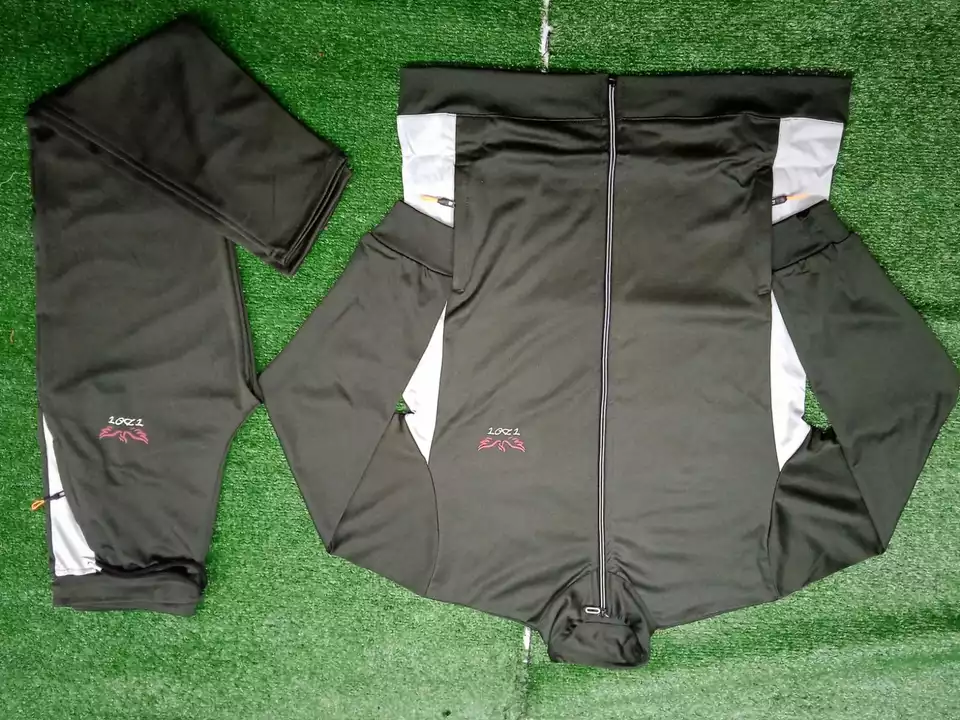 Product image of Track suit , price: Rs. 750, ID: track-suit-15e94011