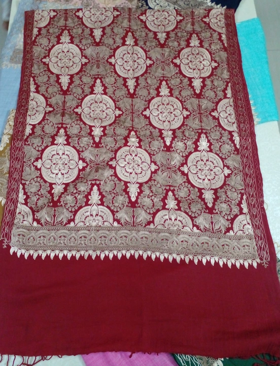 Fine Woollen Aari Stoles  uploaded by Sidhi Vinayak Textile on 9/24/2022