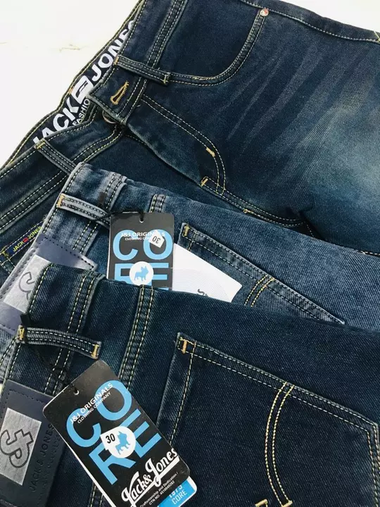 Post image *😍JEANS PENT😍*
*FABRIC : KNITTED*   
*BRAND :  JACK &amp; JONES*
 *Size:28-30-30-32-32-34-36*
*👌Colour:3*👌
*😍MOQ:21*
*😍Rate:445*😍*STOCK READY FOR DISPATCH*🔥🔥🔥🔥🔥🔥🔥+