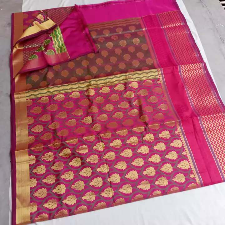 Post image I want 1-10 pieces of Saree at a total order value of 10000. Please send me price if you have this available.