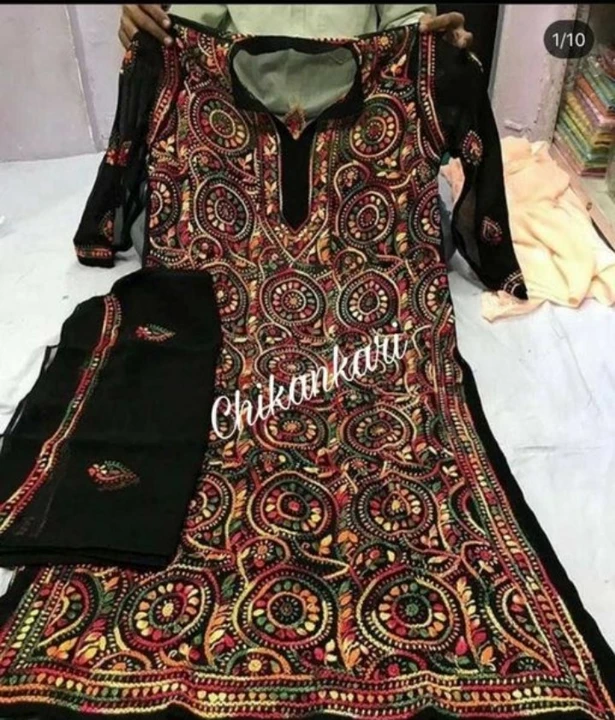 Post image I want 1 pieces of Black multi thread chikankari kurti  at a total order value of 500. Please send me price if you have this available.
