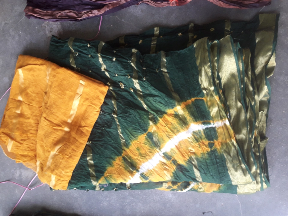 Post image मुझे Cotton sarees  के 50 पीस ₹5000 में चाहिए. अगर आपके पास ये उपलभ्द है, तो कृपया मुझे दाम भेजिए.