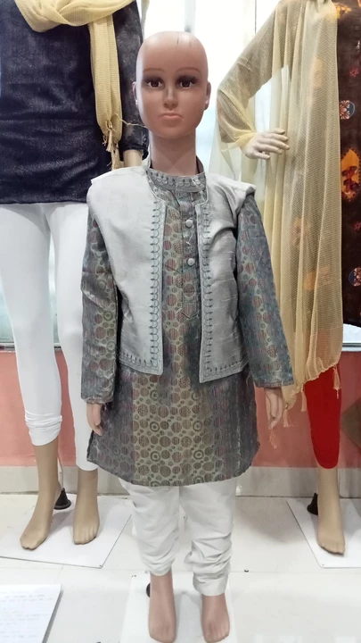 Product image of Boys kurta with jacket and salwar, price: Rs. 215, ID: boys-kurta-with-jacket-and-salwar-3bdb7ced