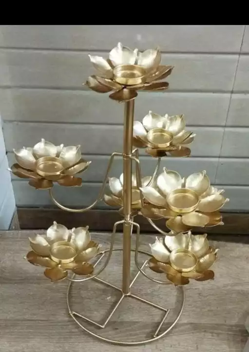 Post image Our Beautiful Lotus Flower Stand ✨
Material -Iron
Size 
Dia- 11 Inches
Height - 16 Inches 
 *Single Pcs Price -1075* 
 *Set of 2 Price - 1825* 
Free shipping radhe