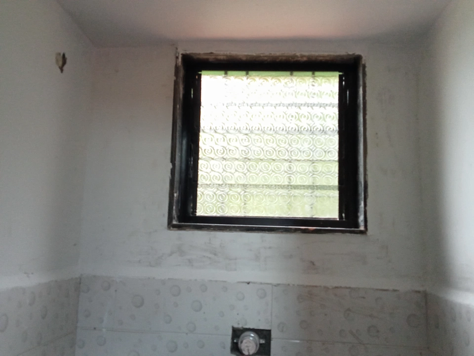Black bathroom window  uploaded by business on 9/28/2022