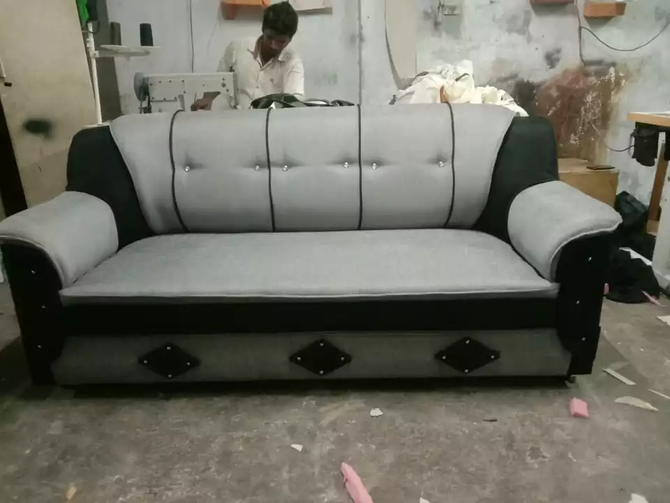 Pu sofa uploaded by SNK PRODUCTIONS on 9/29/2022
