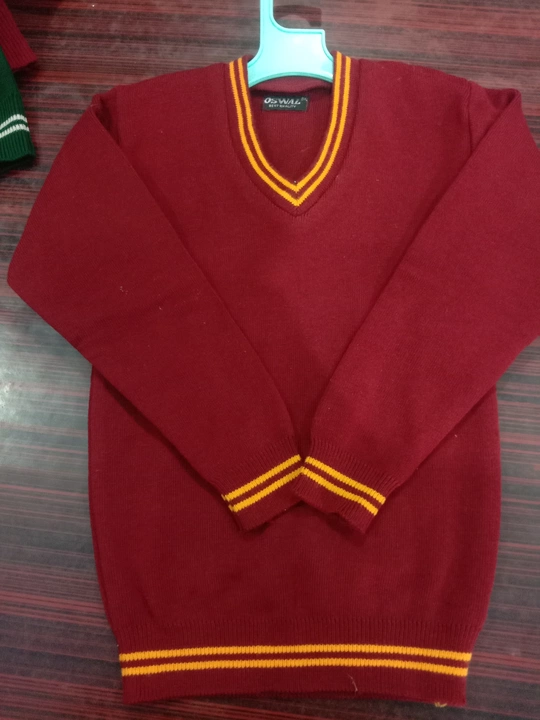 Product image of Boarder lining sweaters..., price: Rs. 220, ID: boarder-lining-sweaters-e27c31be