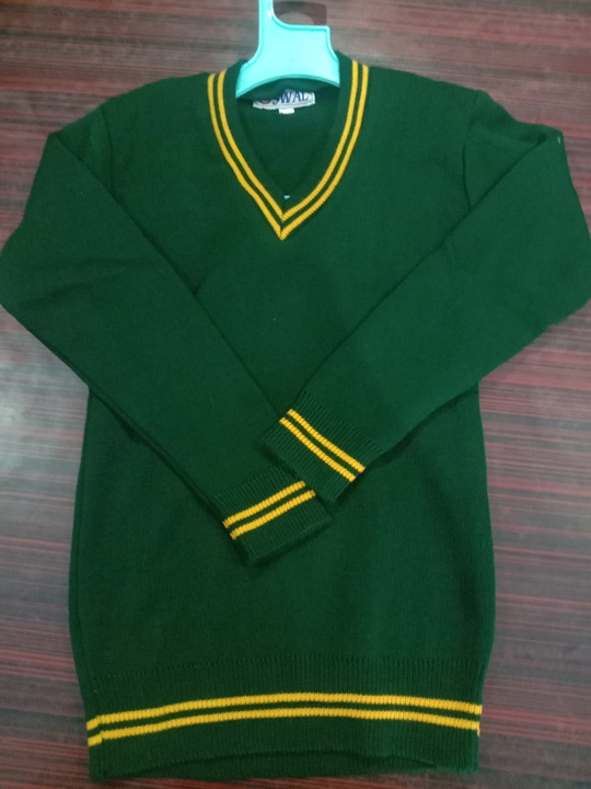 Product image of Boarder lining sweaters..., price: Rs. 220, ID: boarder-lining-sweaters-be5ca462