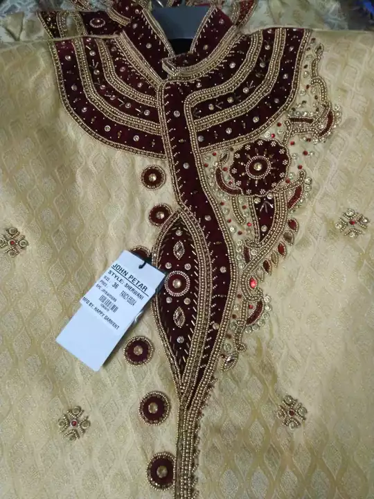 Product image of sherwani zari broket , price: Rs. 1650, ID: sherwani-zari-broket-e7b9381e