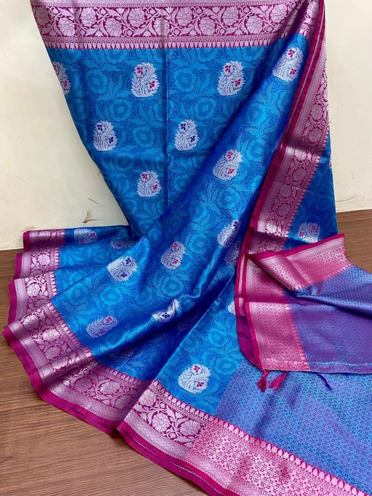 Post image I want 800 pieces of Sarees at a total order value of 500. Please send me price if you have this available.