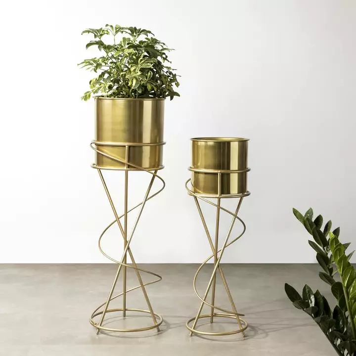 Planters Set of two  uploaded by N.R Homes Decor  on 10/2/2022