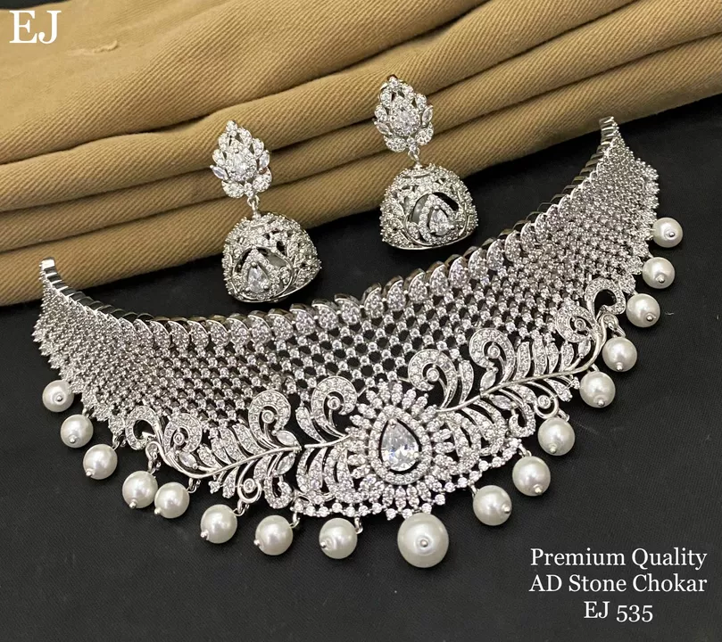 Product image with ID: neckles-set-ve-41779751