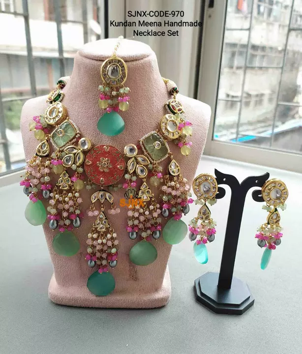Product image with price: Rs. 4850, ID: jewellery-set-eefcd491