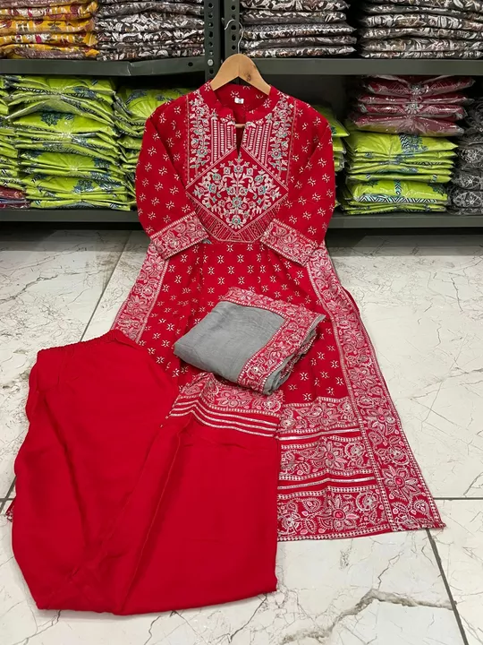*New Launch*😍😍

Rayon print Long Kurti with Pant and dupatta with mirror sequence work on yoke
 
* uploaded by JAIPURI FASHION HUB on 10/2/2022