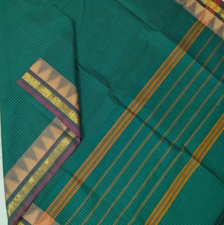 Product image with ID: checked-sarees-d61feda0
