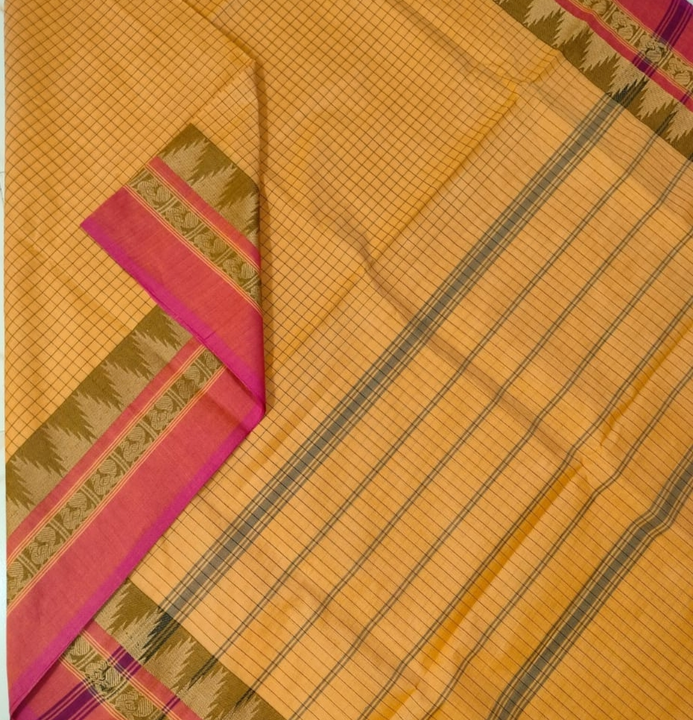 Product image with ID: checked-sarees-a065fb28