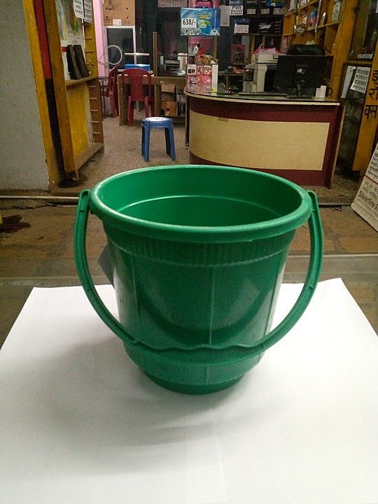 3 liter bucket uploaded by Silverline on 1/2/2021