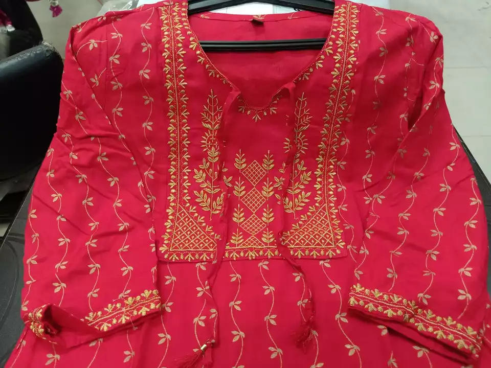 Beautiful Kurti set on factory price  uploaded by PREET COLLECTION on 10/3/2022
