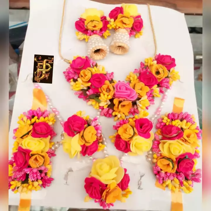 Haldi Mehendi Floral Jewellery Set uploaded by Pridetrend on 10/3/2022