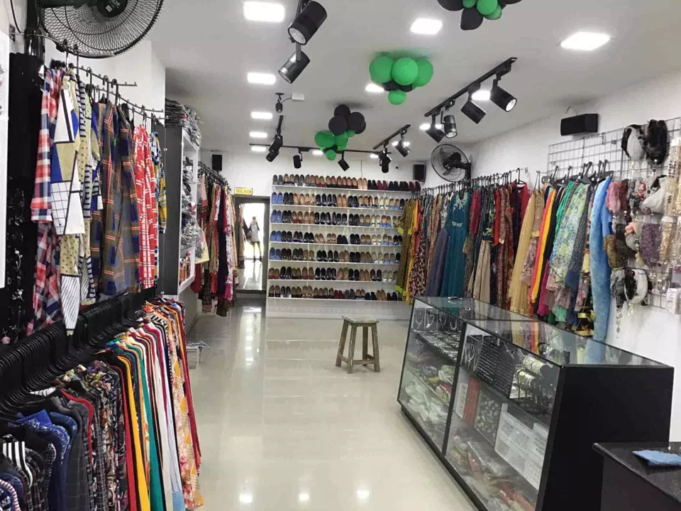 Warehouse Store Images of Nitya fashion store