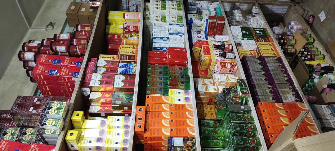 Warehouse Store Images of Shree Kapaleshwar Pharmaceutical Distributors 