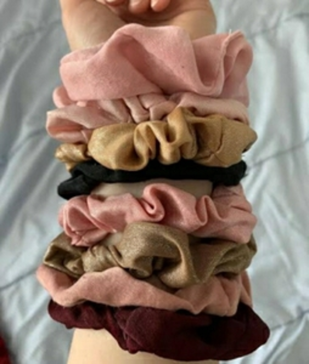Hair scrunchies uploaded by Geet hand textiles on 10/4/2022