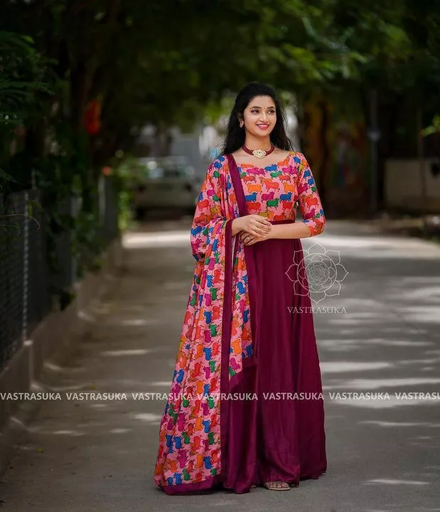 Kalam Kari gown  uploaded by Sharma studio on 10/5/2022