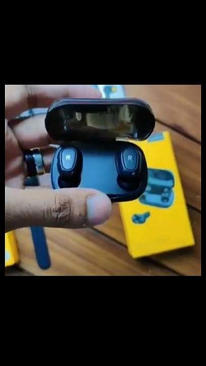 Realme buds  uploaded by Aarnav.Mobile.Accessories on 1/4/2021