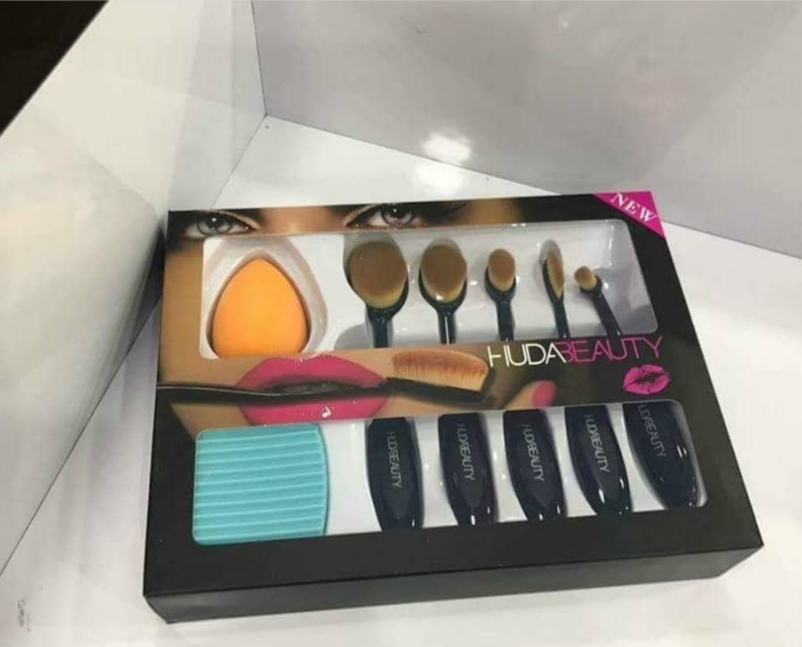 Spoon makeup brush uploaded by business on 10/5/2022