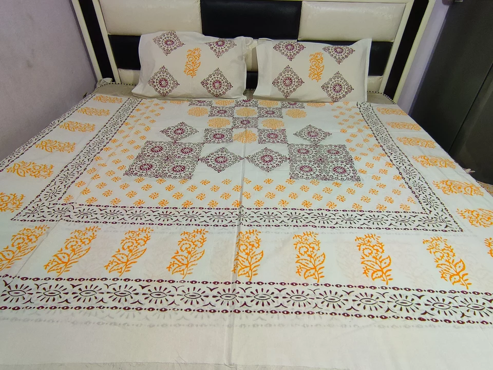 King size duble bed sheet 90/108 uploaded by Senior batik prints on 10/5/2022