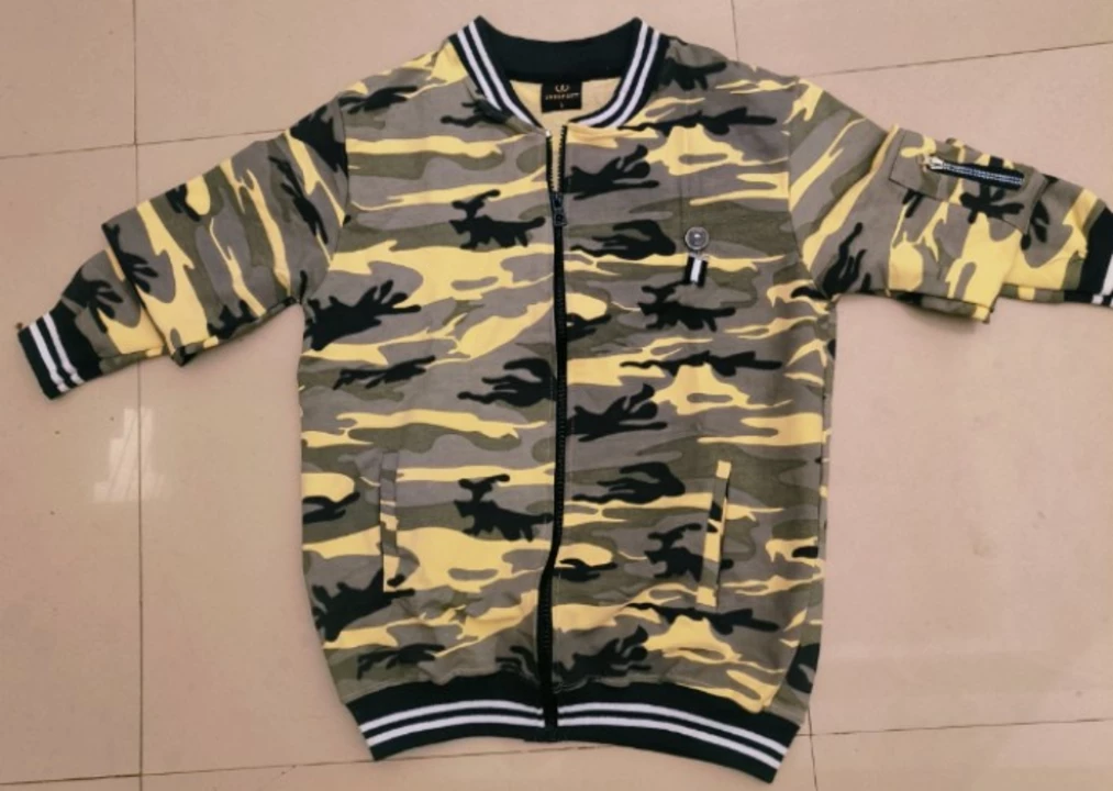 Jacket uploaded by Fashion virus on 10/7/2022