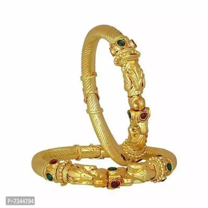 Adjustable Antique Style Gold Plated Bangle Set

 Color:  Golden

 Material:  Alloy

Within 6-8 busi uploaded by business on 10/8/2022