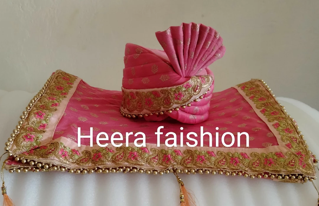 Visiting card store images of Heera faishion